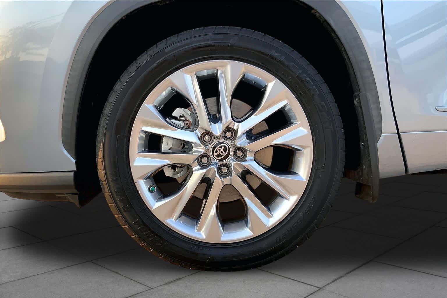 Used 2021 Moon Dust Toyota Limited image 11