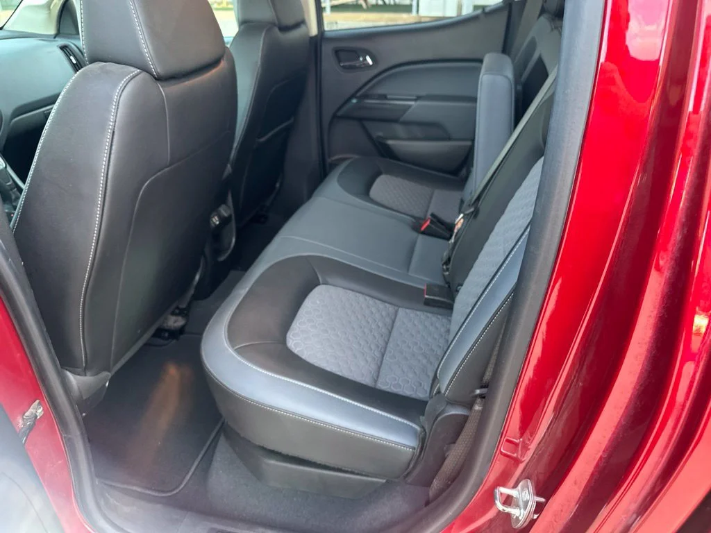 Used 2021 CHERRY RED TINTCOAT Chevrolet 4WD Z71 image 27