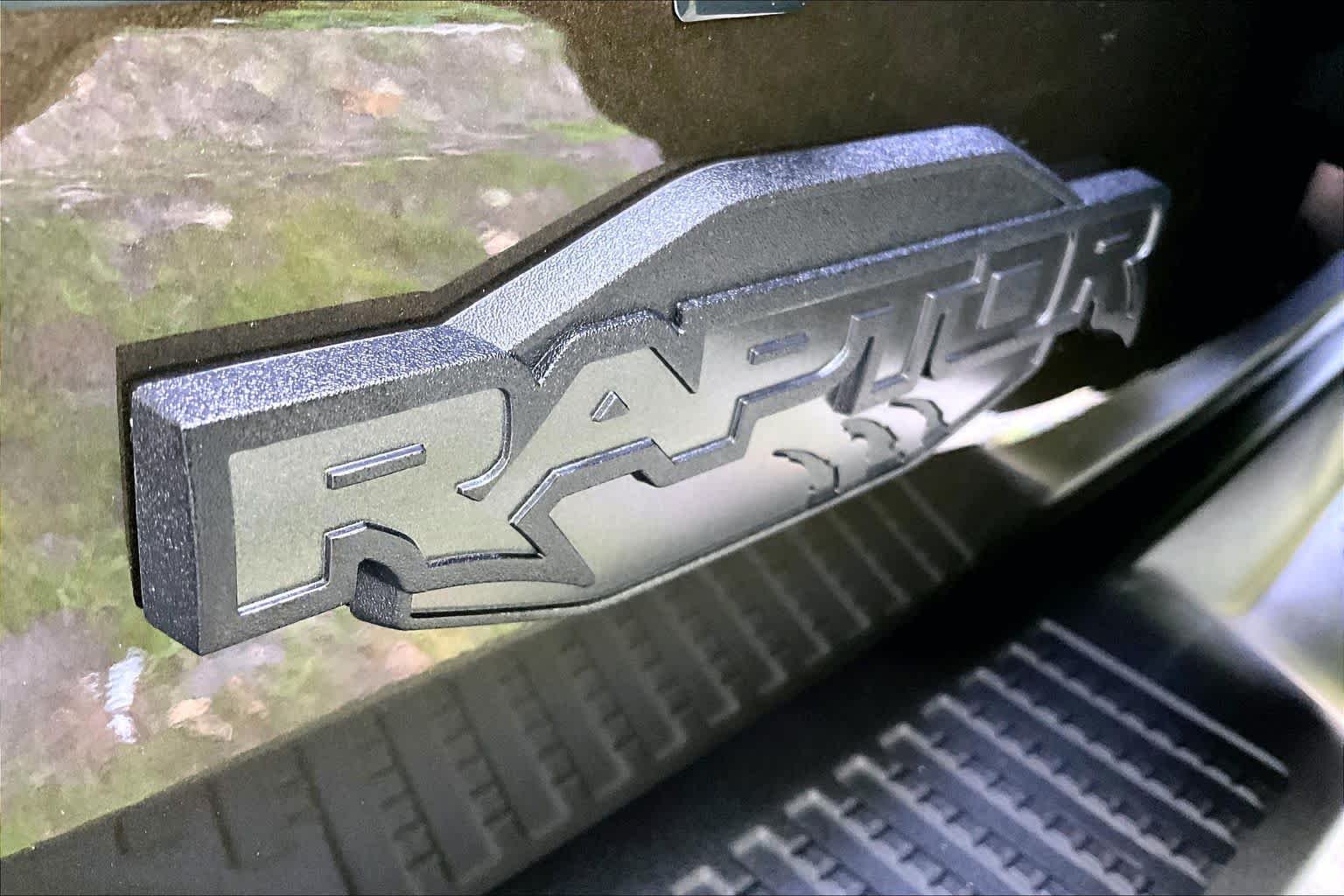 Used 2025 Shelter Green Metallic Ford Raptor image 29