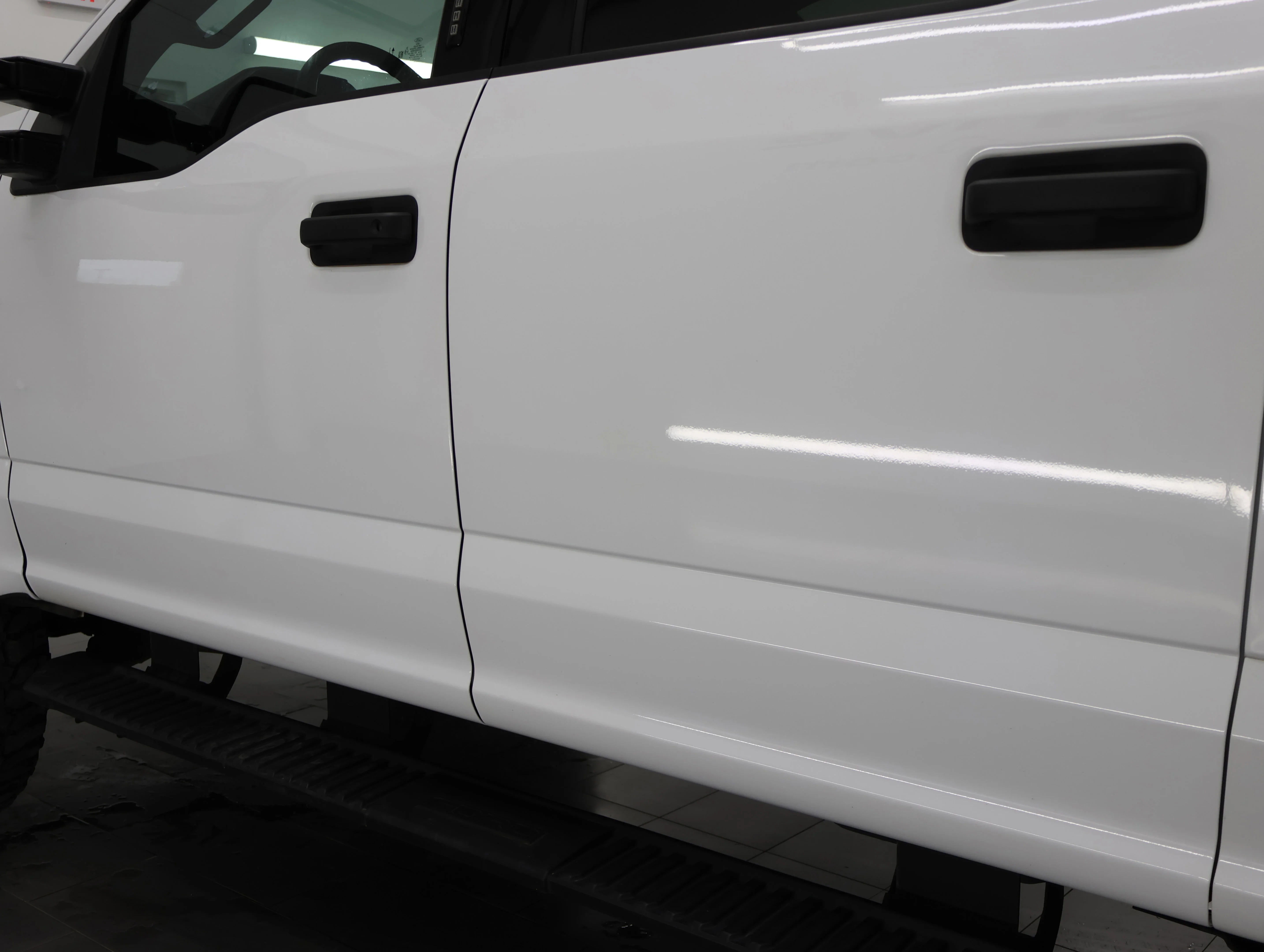 Used 2022 Oxford White Ford XLT image 31