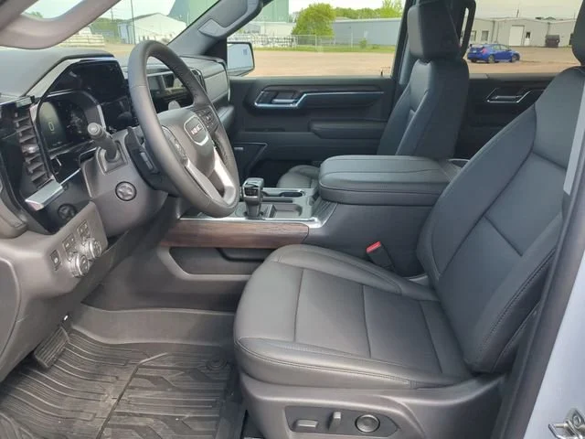 New 2026 Glacier White Tricoat GMC SLT image 11