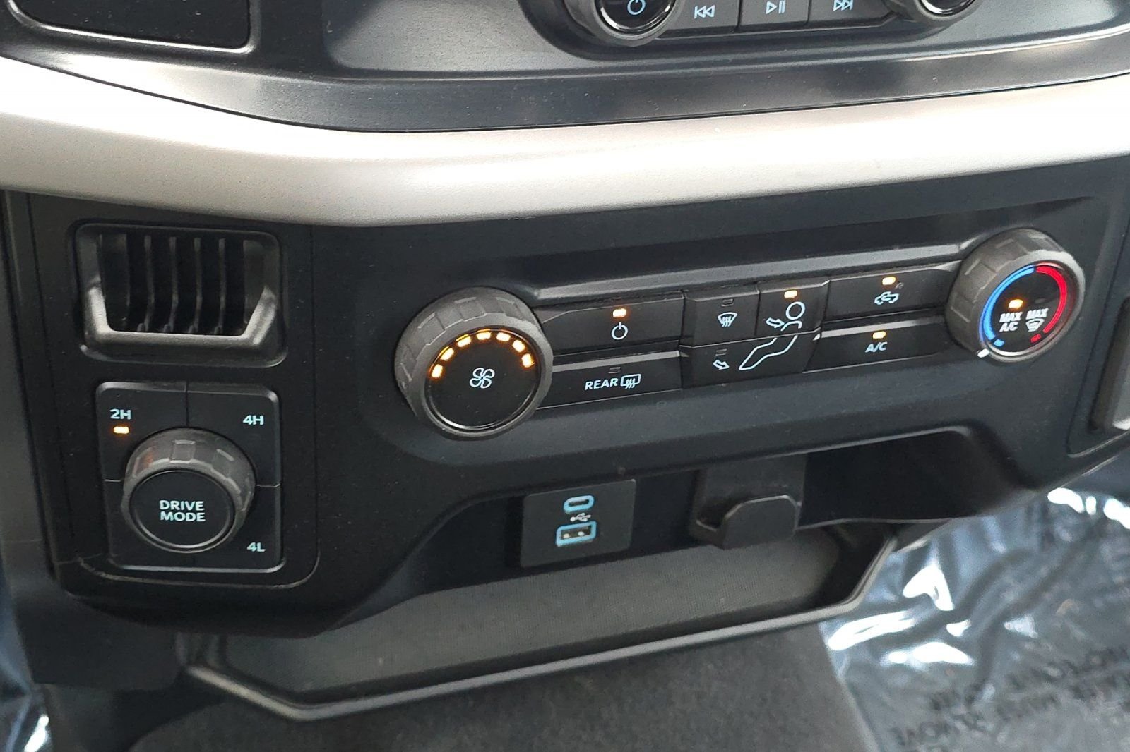 2023 Ford F-150 XLT - Photo 21