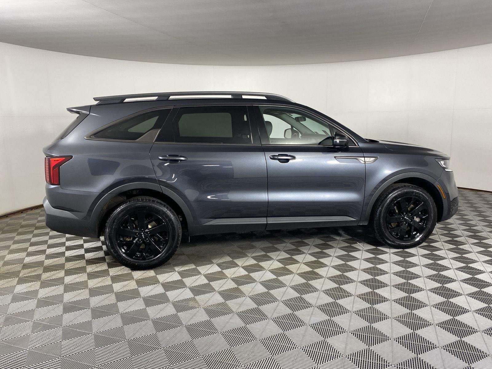 Used 2023 Gravity Gray Kia X-Line S image 11