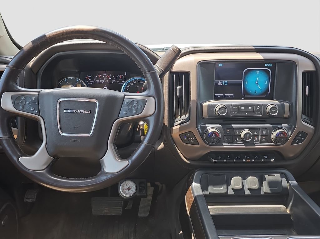 Used 2017 SUMMIT WHITE GMC Denali image 13
