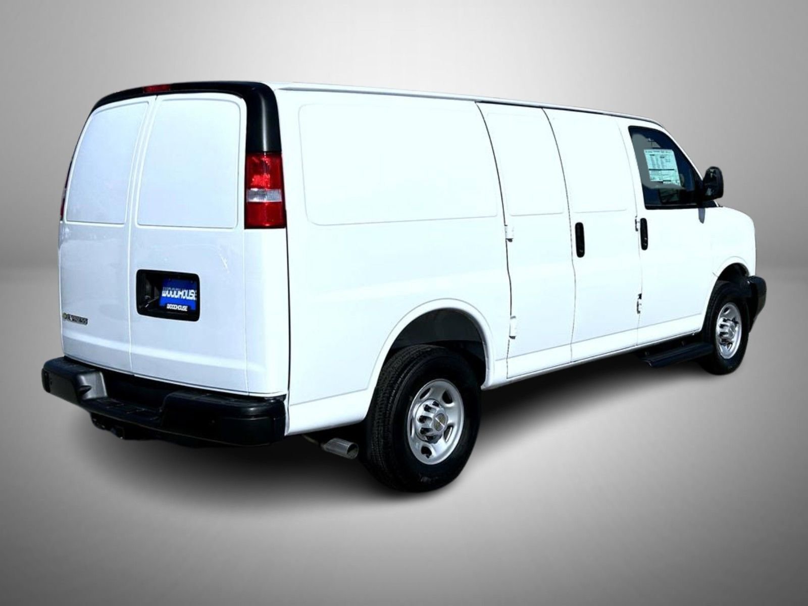 2025 Chevrolet Express Cargo Work Van - Photo 5