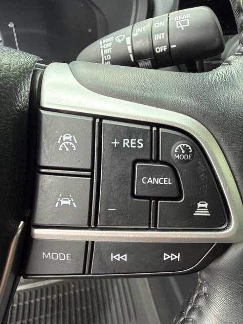 Used 2024 White Toyota XLE image 17
