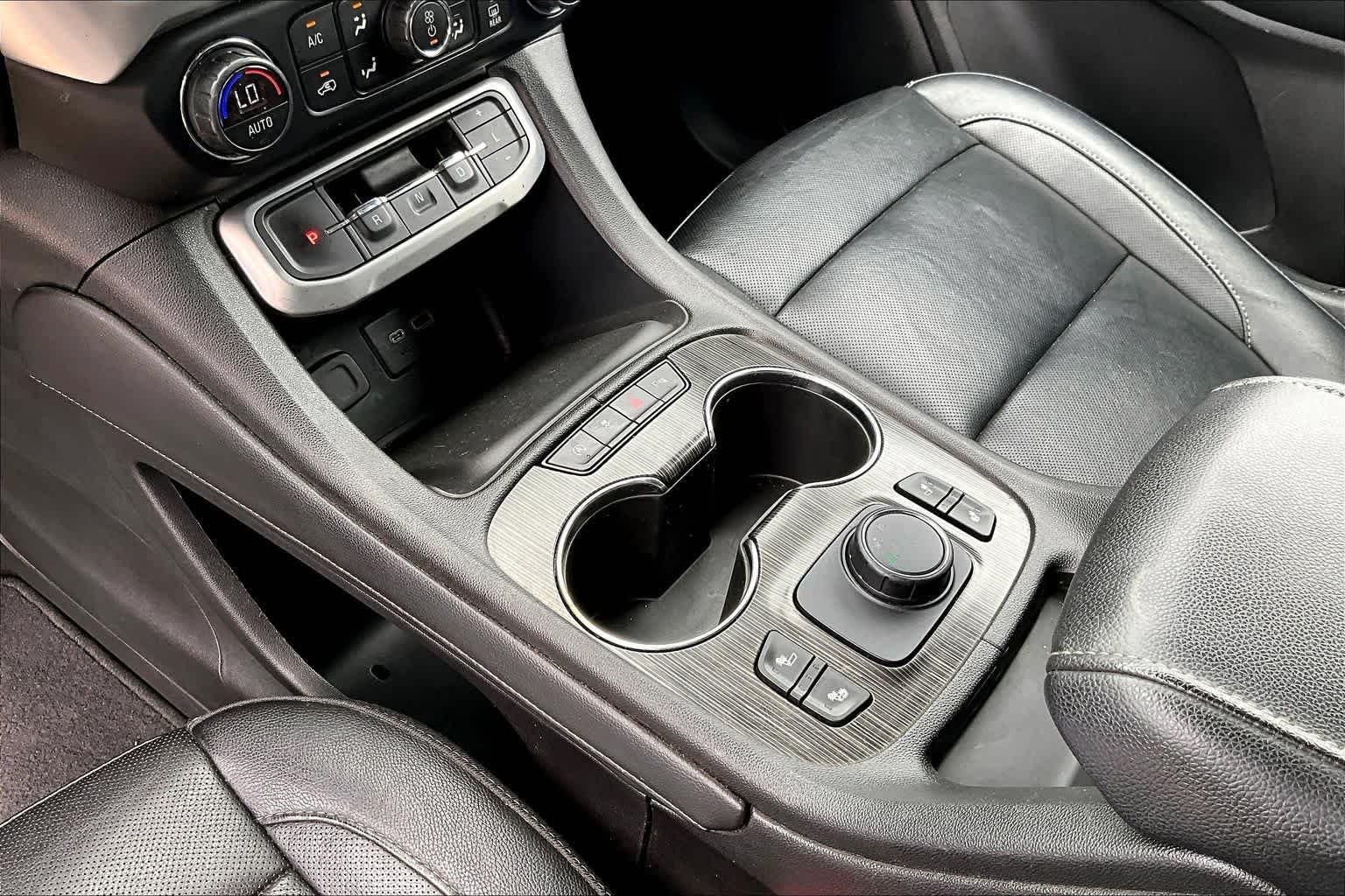 Used 2020 Dark Sky Metallic GMC SLT image 15