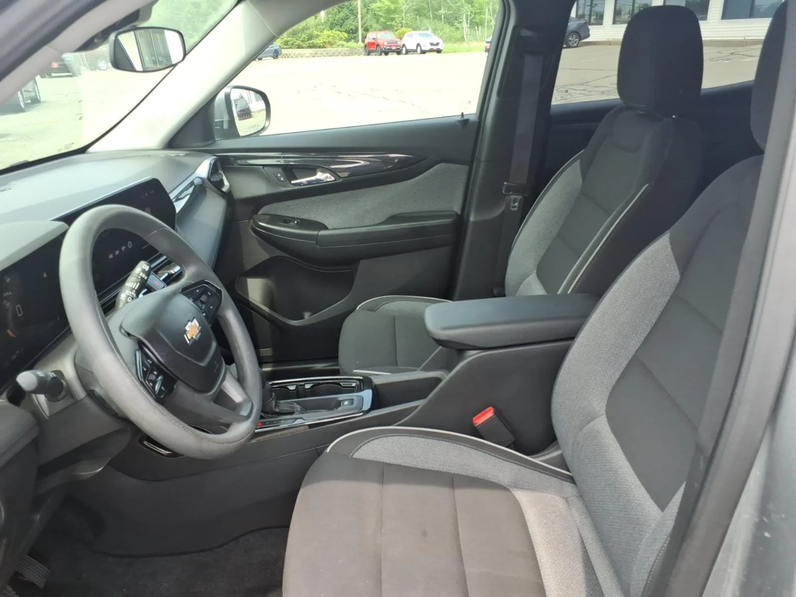 Used 2025 Sterling Gray Metallic Chevrolet LT image 14