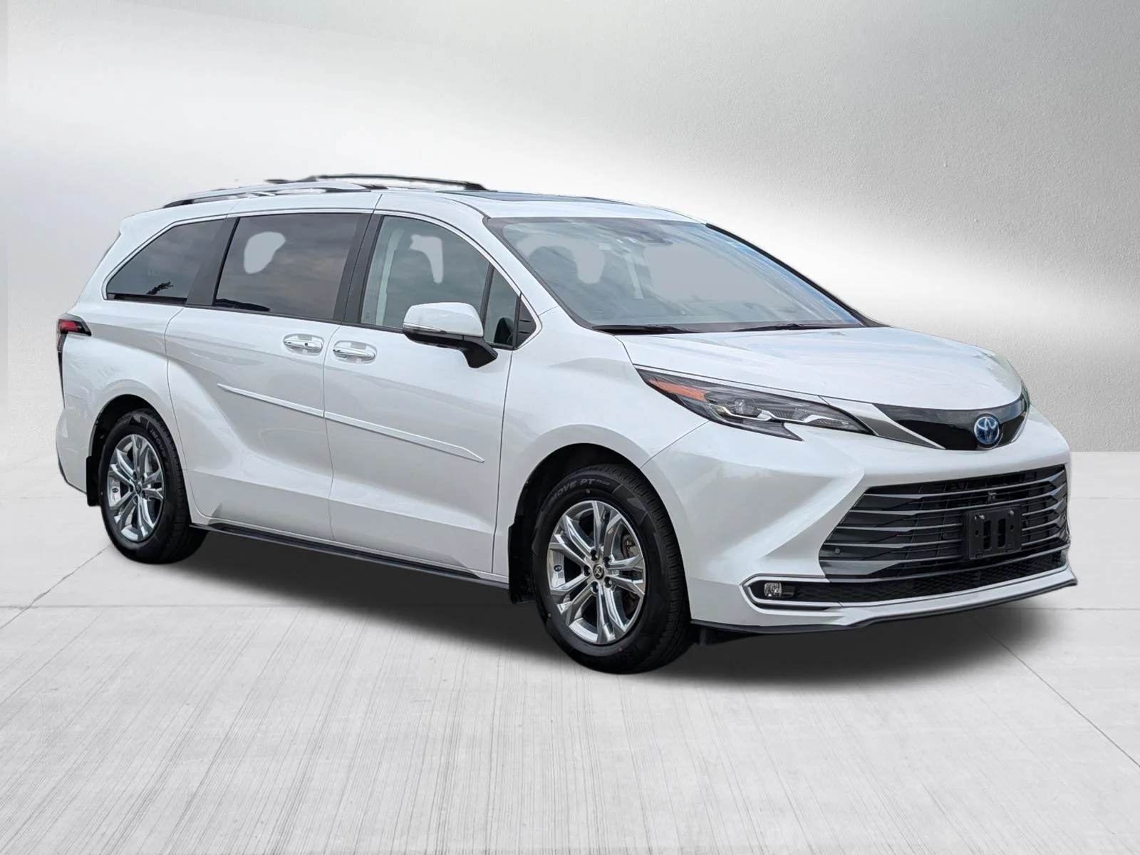 2024 Toyota Sienna Platinum