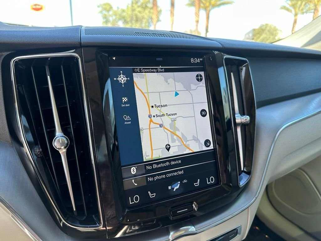 Used 2019 Red Volvo T6 Momentum image 4