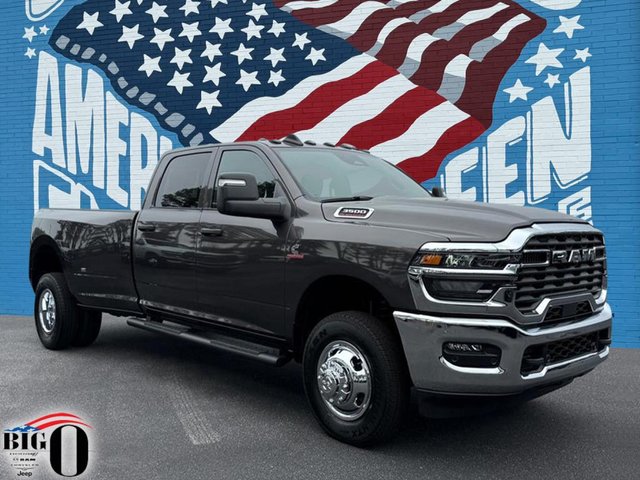 2026 RAM 3500 Tradesman Crew Cab 4x4 8' Box