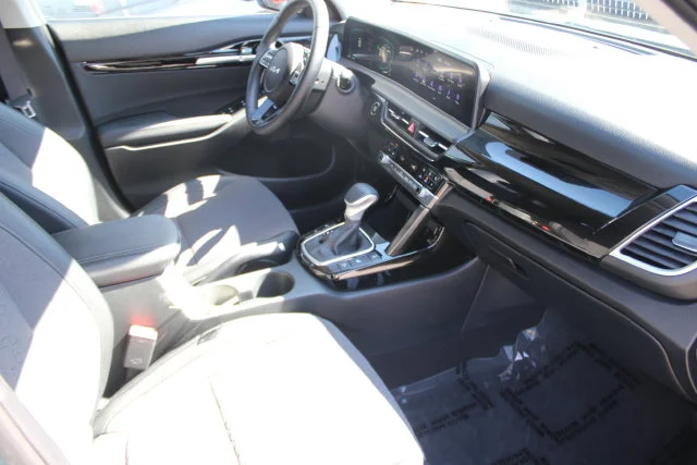 Used 2026 Blue Kia S image 35