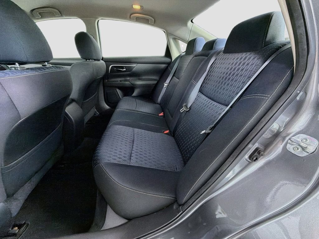 Used 2016 Gun Metallic Nissan 4dr Sedan I4 2.5 SV image 20