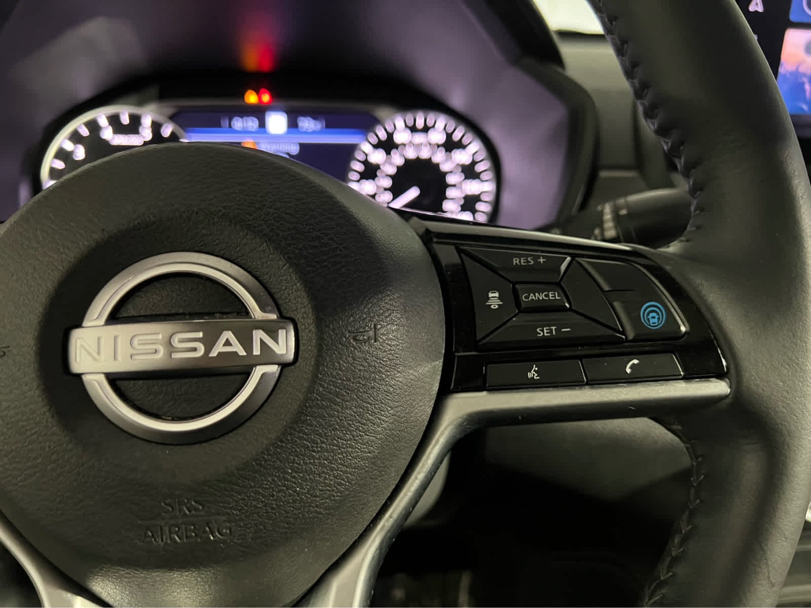 Certified Used 2023 Pearl White Tricoat Nissan 2.5 SV image 20