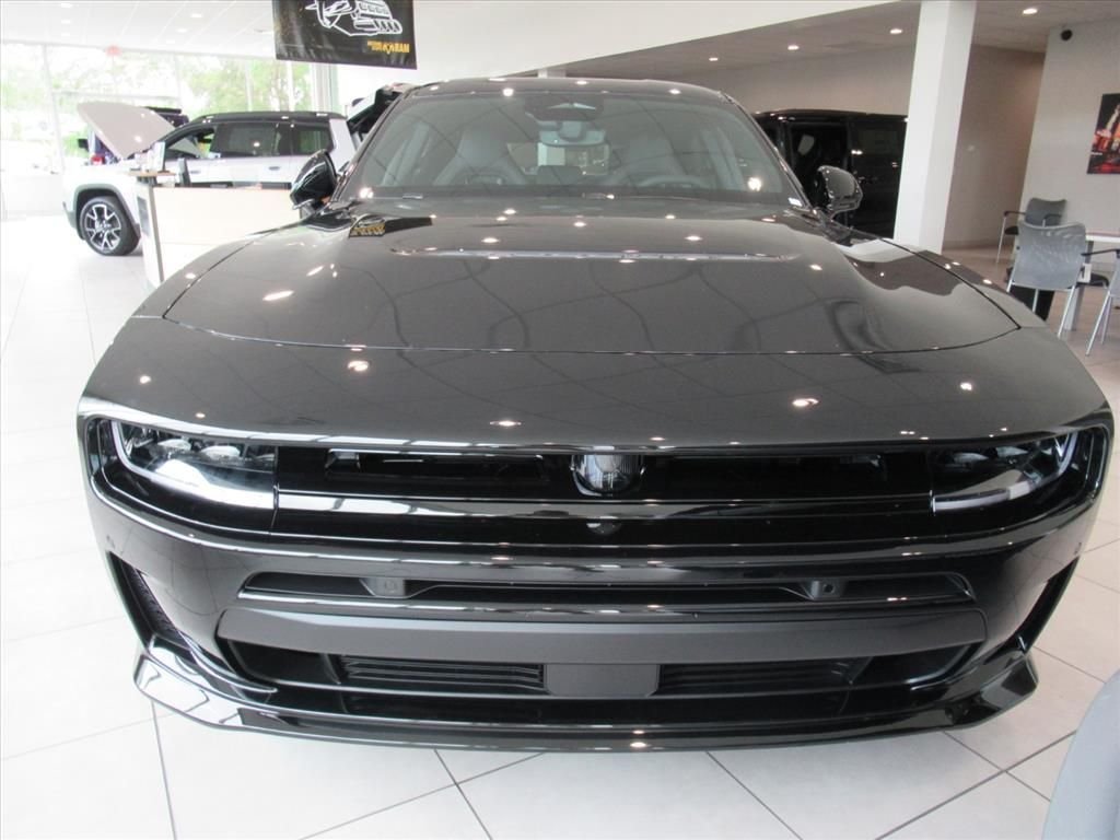 New 2026 Diamond Black Crystal Pearlcoat Dodge R/T image 2