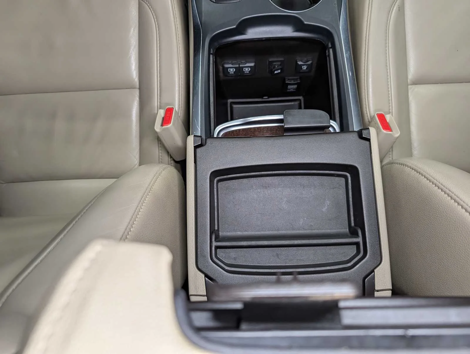 Used 2017 White Diamond Pearl Acura w/Technology Pkg image 21