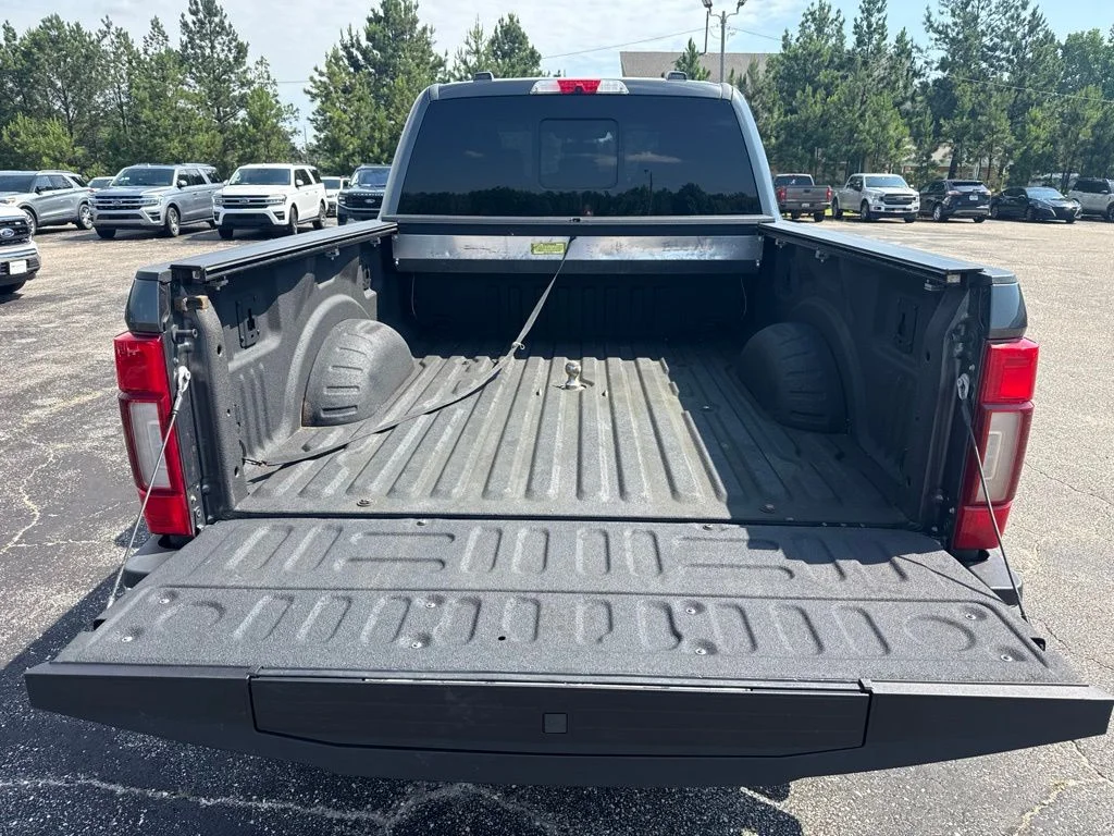 Used 2020 Gray Ford Lariat image 15