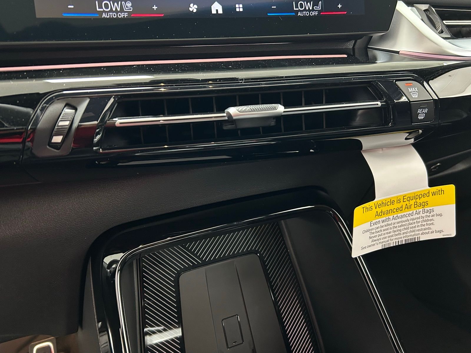 New 2026 Vegas Red Metallic BMW xDrive28i image 20
