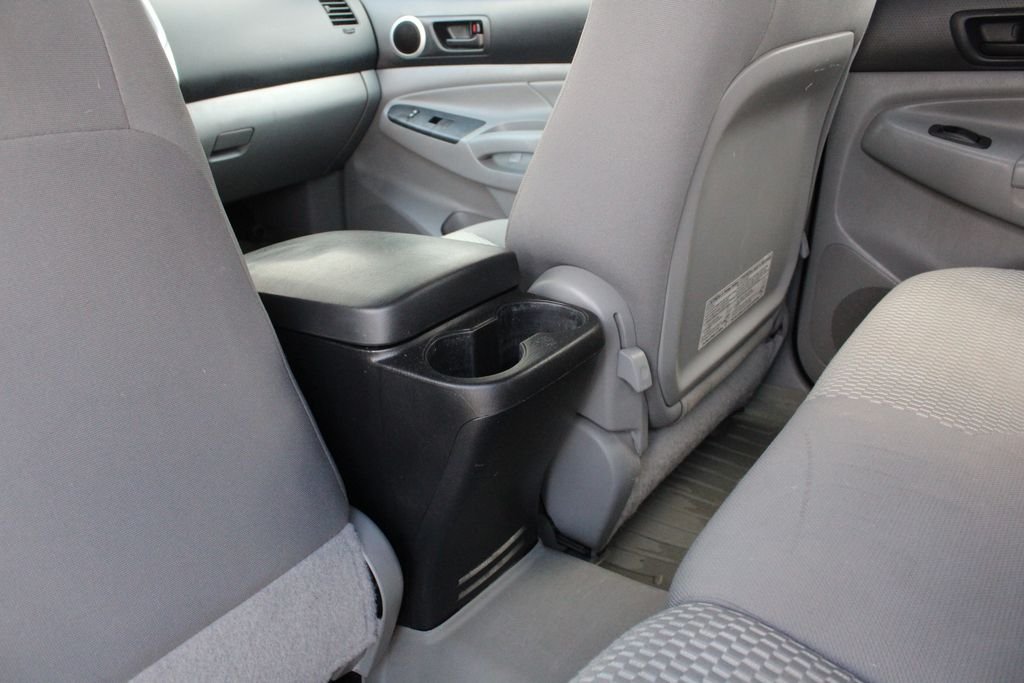 Used 2015 Pyrite Mica Toyota Base image 21
