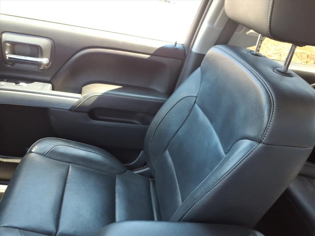 Used 2018 Summit White Chevrolet LTZ image 26