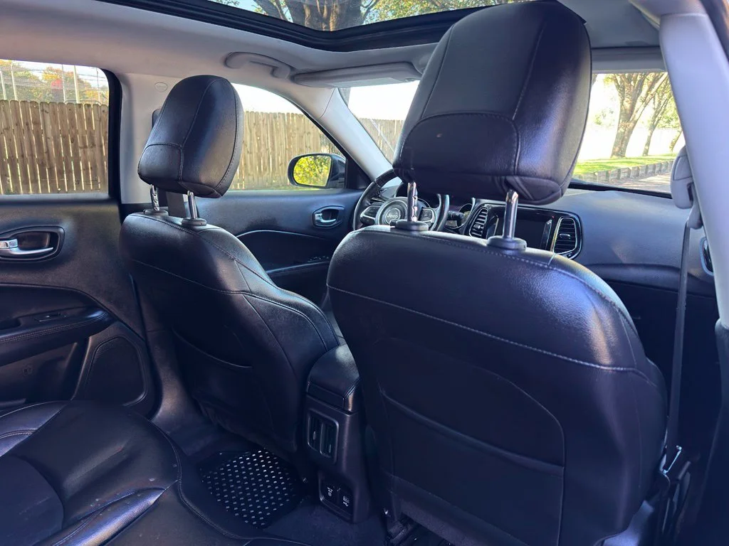 Used 2019 Black Jeep Latitude image 26