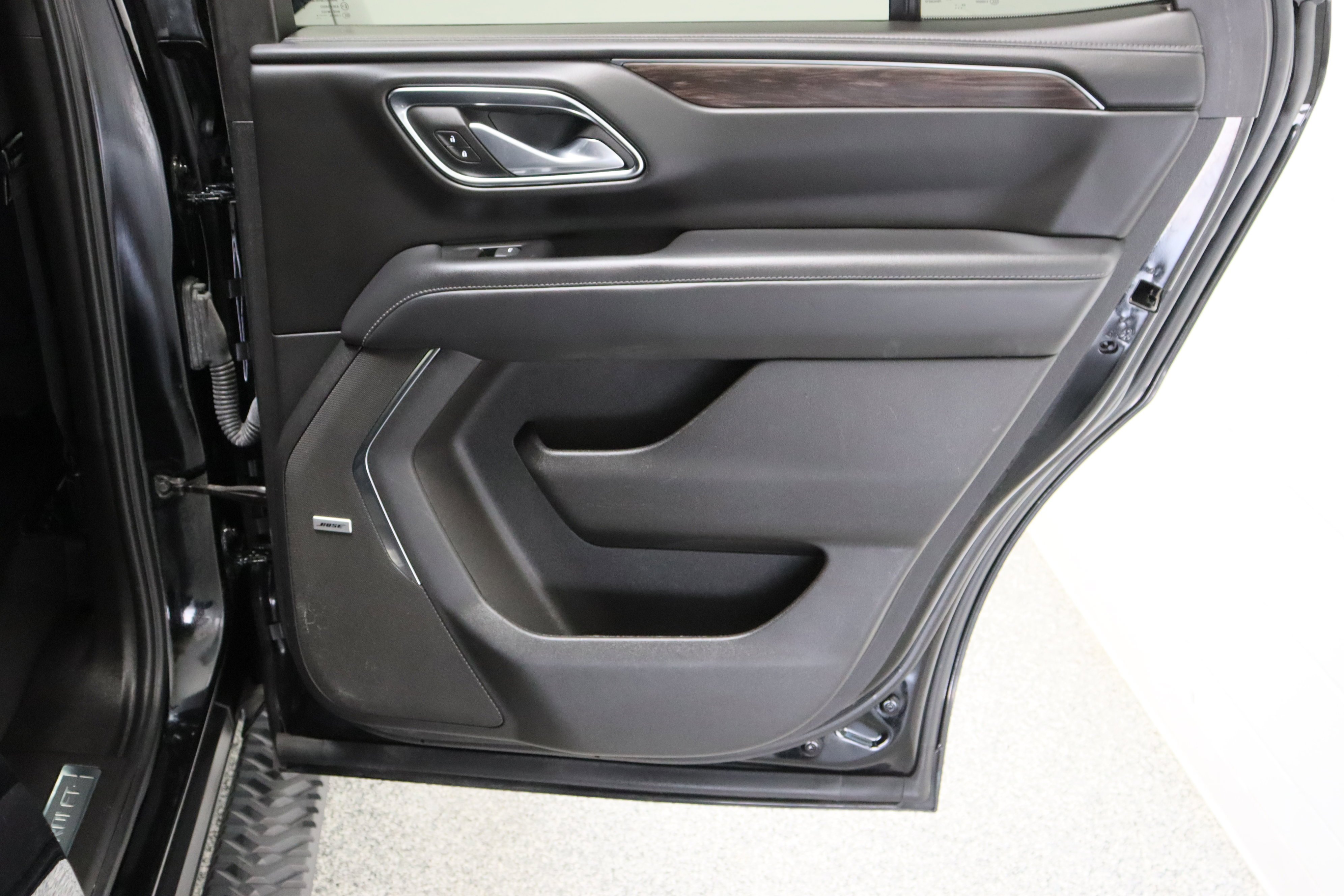 Used 2024 Black Chevrolet Z71 5.3L image 37