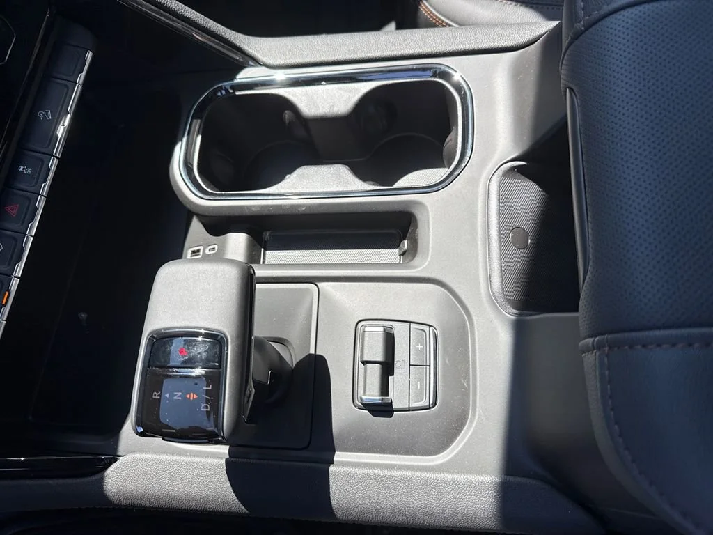 New 2026 Onyx Black GMC AT4 image 27