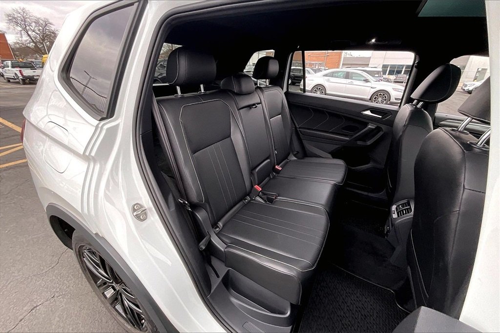 2022 VOLKSWAGEN TIGUAN - Image 25