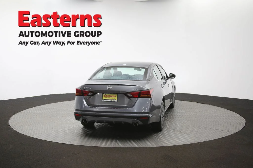 Used 2023 Gray Nissan 2.5 SV image 39