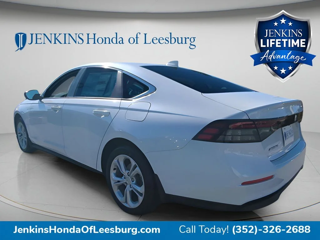 New 2026 Platinum White Pearl Honda LX image 5