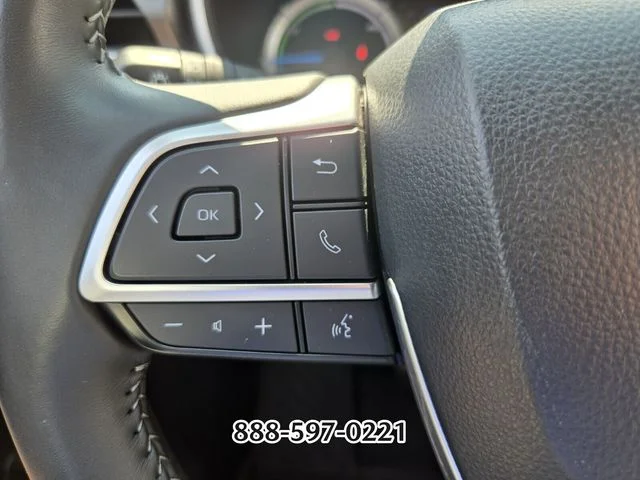 Used 2025 Cypress TOYOTA XLE image 29