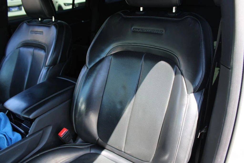Used 2021 Silver Jeep Overland image 21