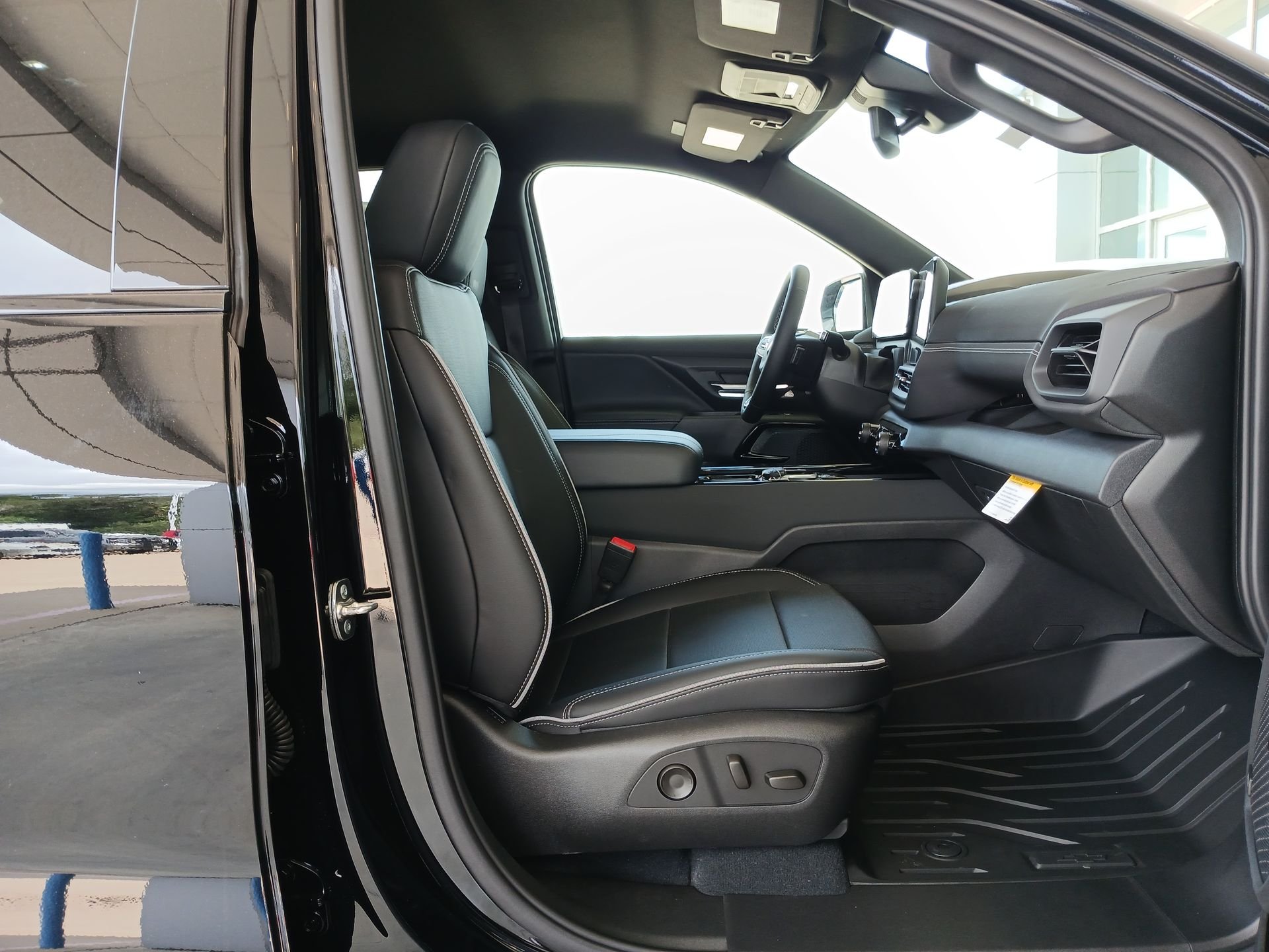 2026 Chevrolet Silverado EV LT - Photo 65