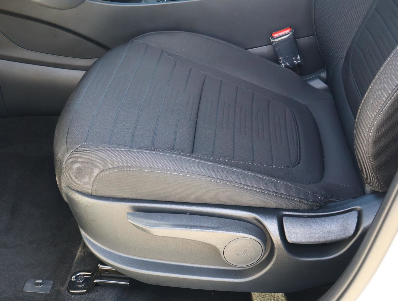 Certified Used 2026 Atlas White Hyundai SE image 14