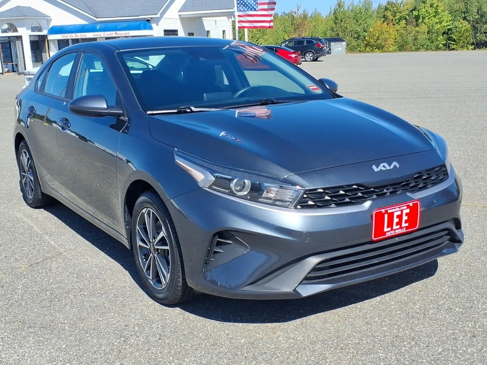 Used 2024 Gray Kia LXS image 3