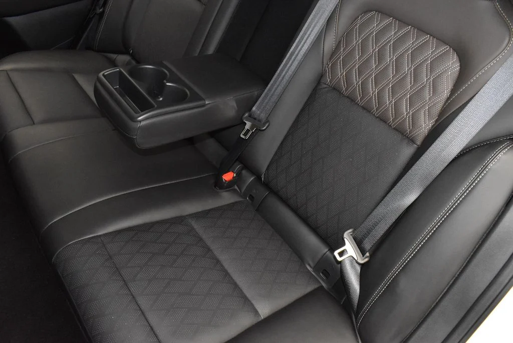 Used 2026 White Nissan Platinum image 40
