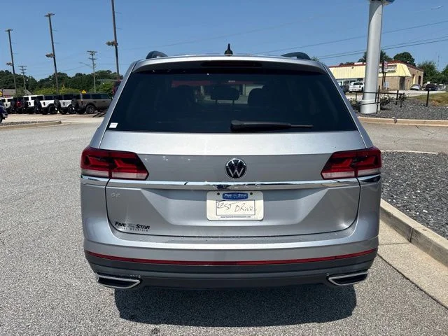 Used 2022 Silver Volkswagen 2.0T SE image 7
