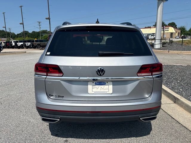 Used 2022 Silver Volkswagen 2.0T SE image 7
