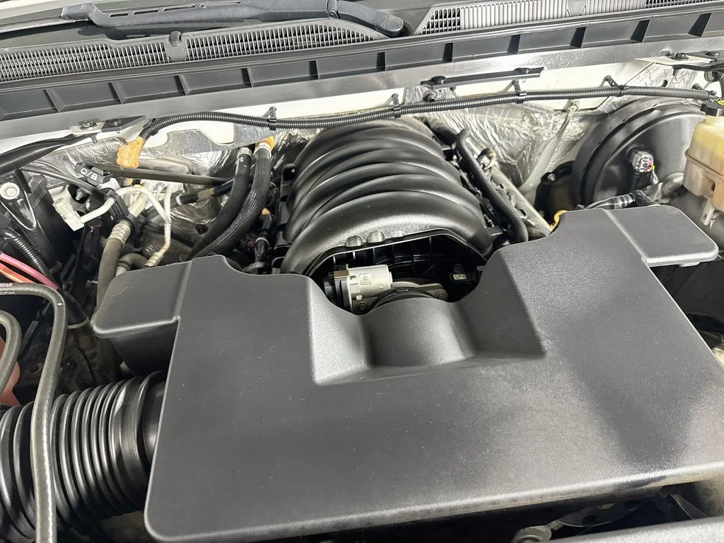 Used 2017 White Chevrolet LT image 35