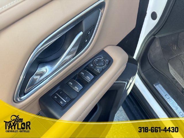 Used 2023 SUMMIT WHITE Chevrolet Premier image 13