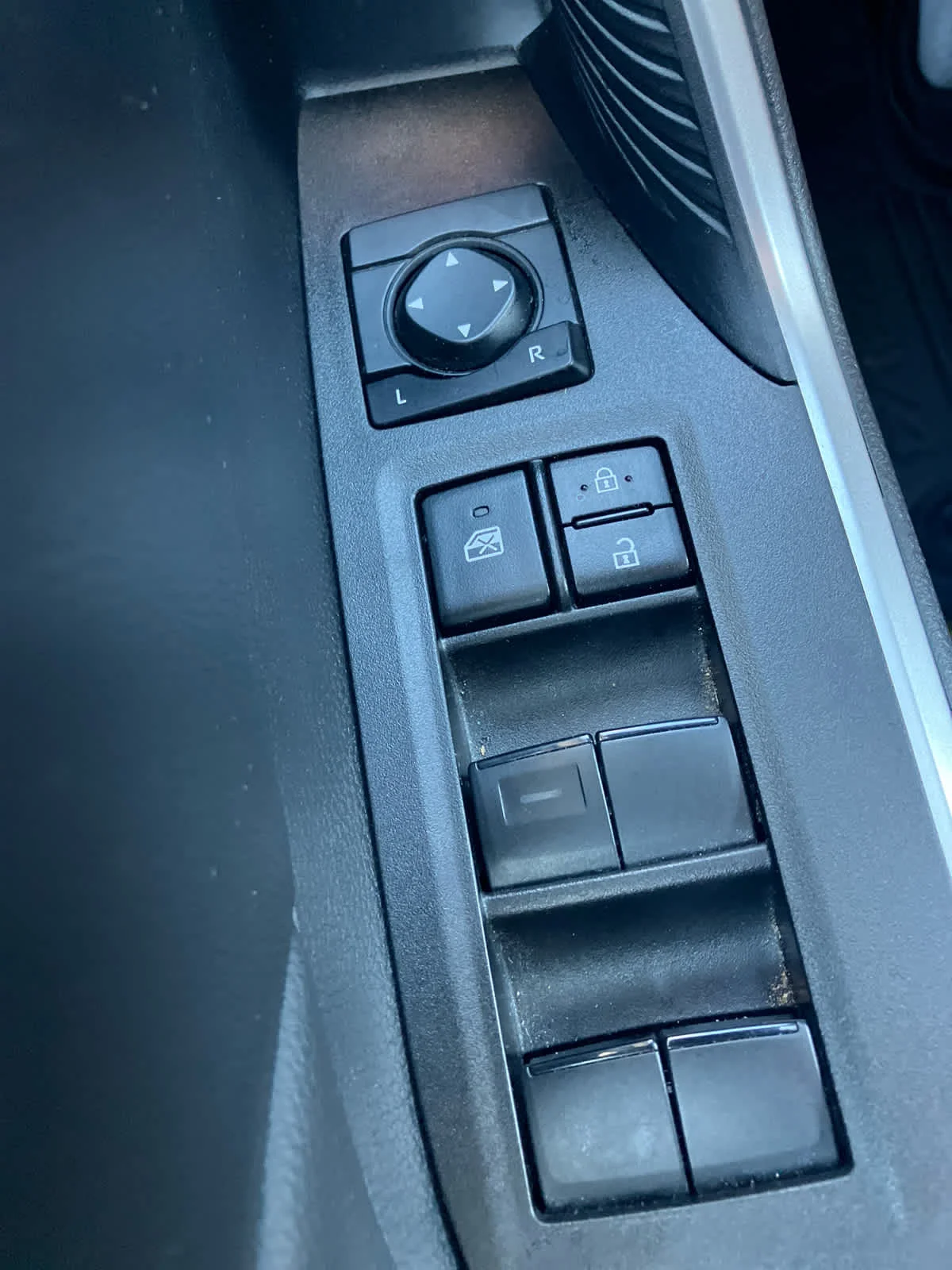 Certified Used 2025 Ice Cap Toyota LE image 14