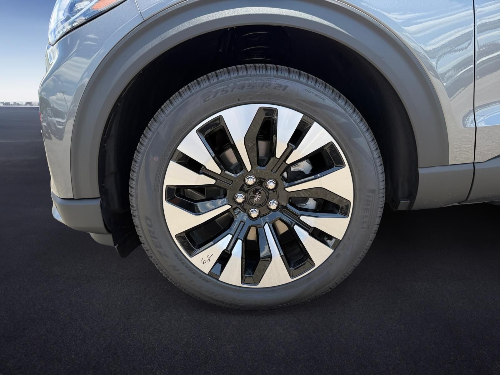 New 2026 Carbonized Gray Metallic Ford Platinum™ image 9