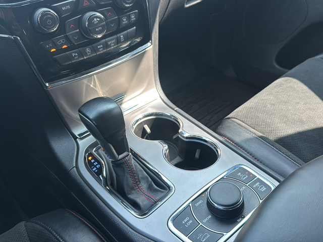 Used 2021 Red Jeep Trailhawk image 22