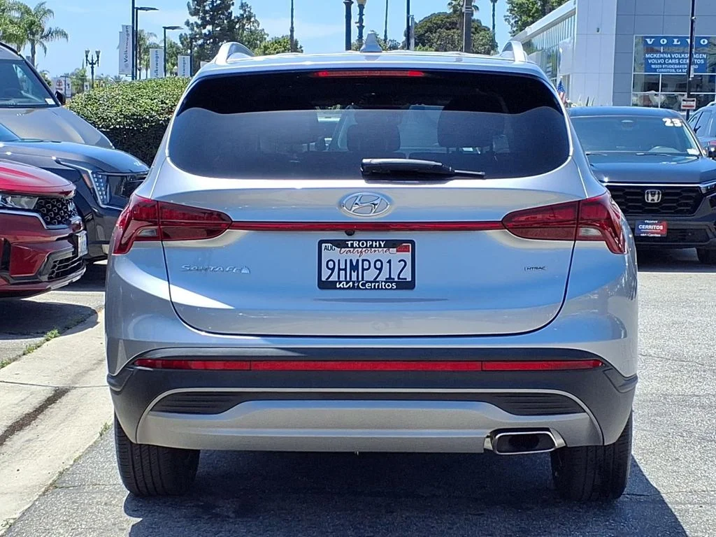 Used 2023 Silver Hyundai SEL image 4
