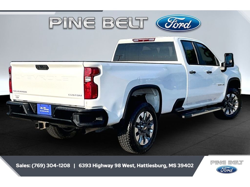Used 2024 Summit White Chevrolet Custom image 11