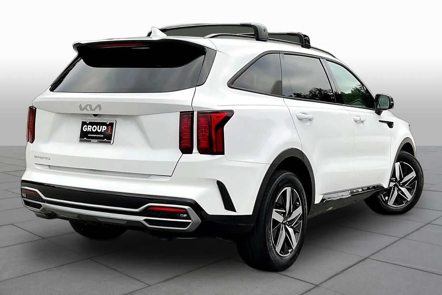 Used 2023 Glacial White Pearl Kia EX image 13
