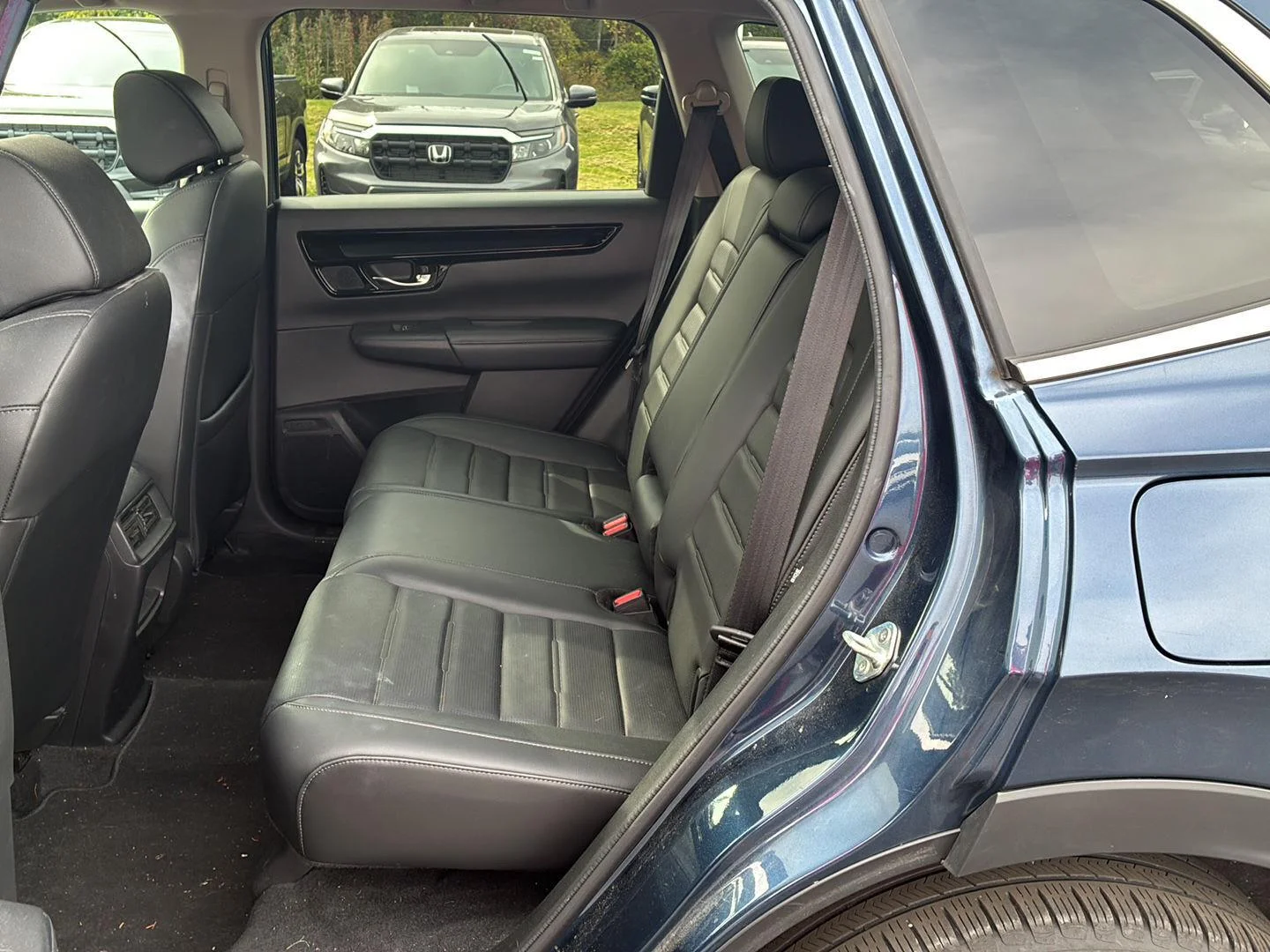 Used 2024 Canyon River Blue Metallic Honda EX-L image 17