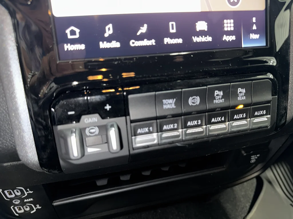 2025 RAM 2500 Tradesman - Photo 41