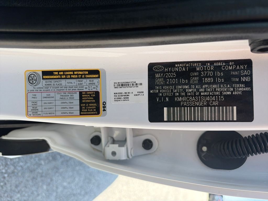 Used 2025 White Hyundai Limited image 30