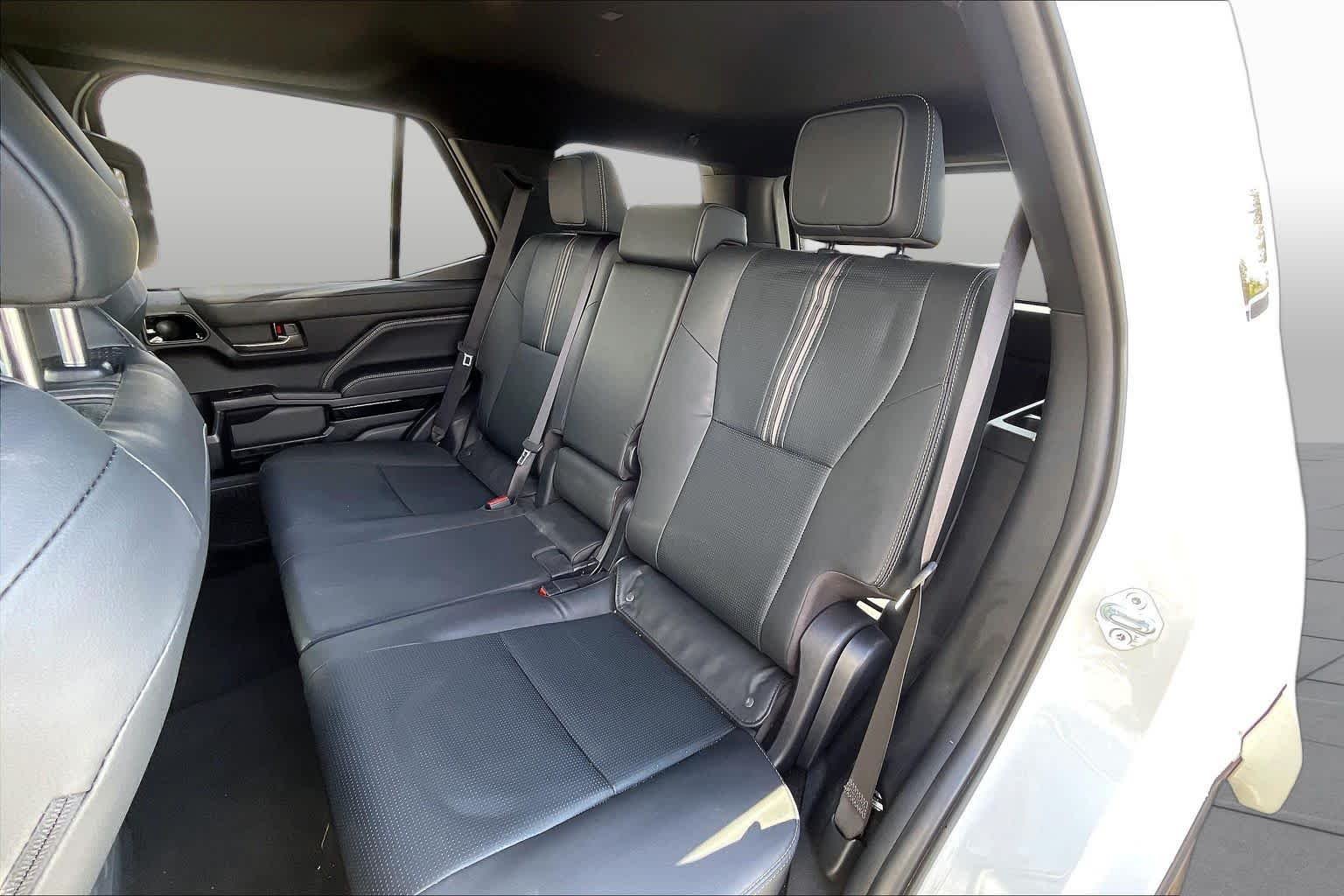 Used 2026 Wind Chill Pearl Toyota Limited image 20